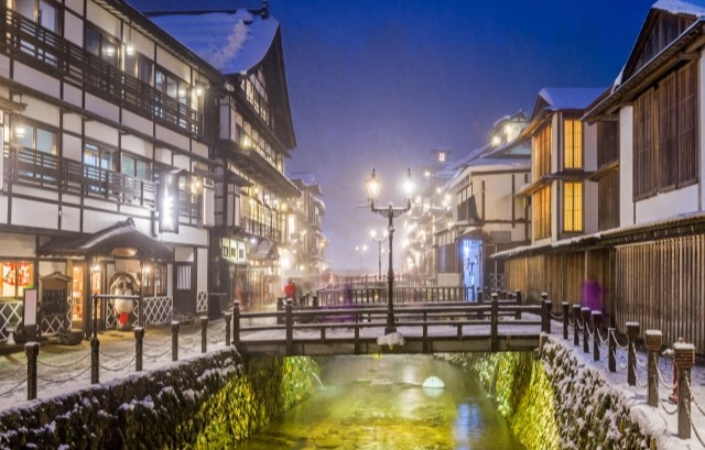夜の銀山温泉