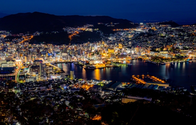 稲佐山から臨む長崎の街の夜景