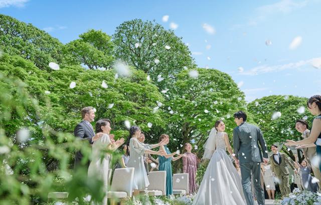 白金迎賓館 アートグレイスクラブ フラワーシャワー
