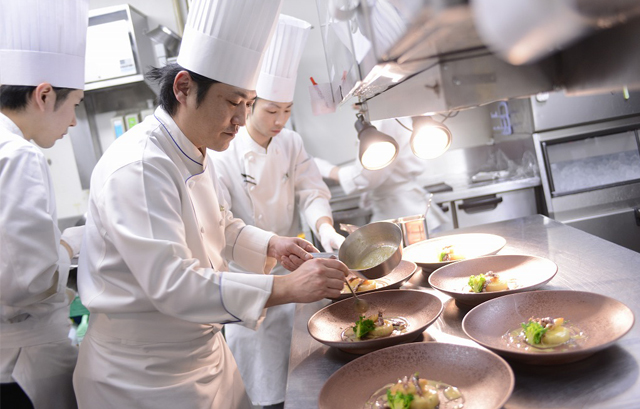 グランディエール スタッフ