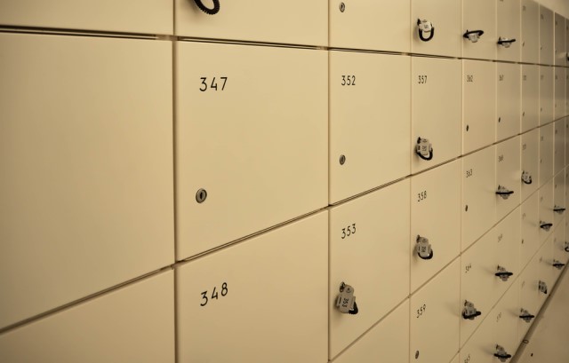 コインロッカー