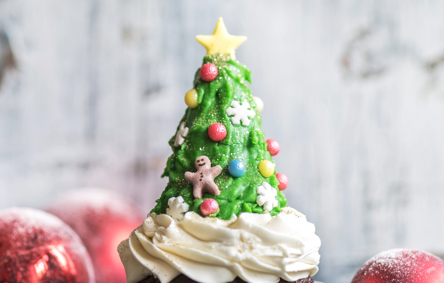 クリスマスツリーのデザインのケーキ