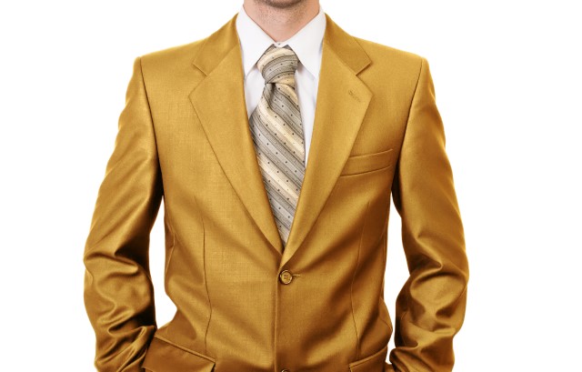 金色のスーツ