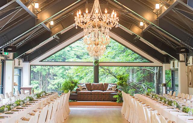空の庭　披露宴会場