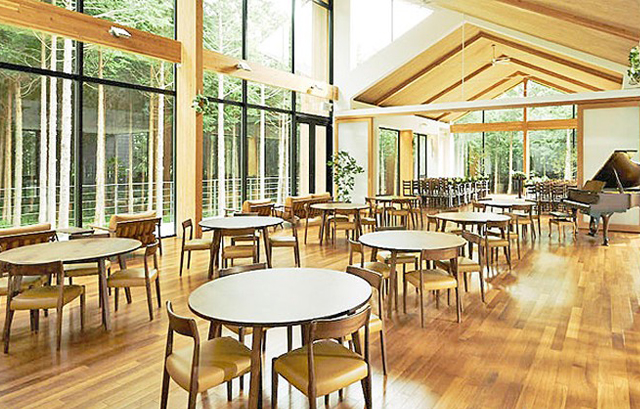 空の庭　チャペル