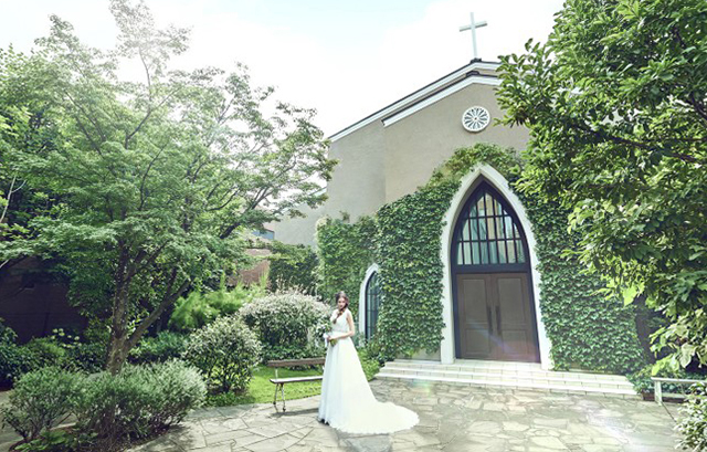 南青山サンタキアラ教会　ガーデン