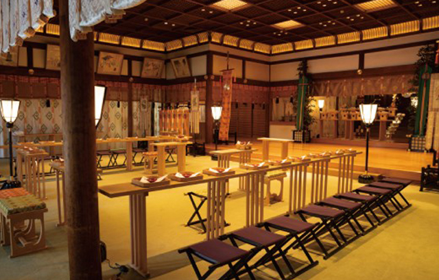 東京大神宮マツヤサロン　神殿