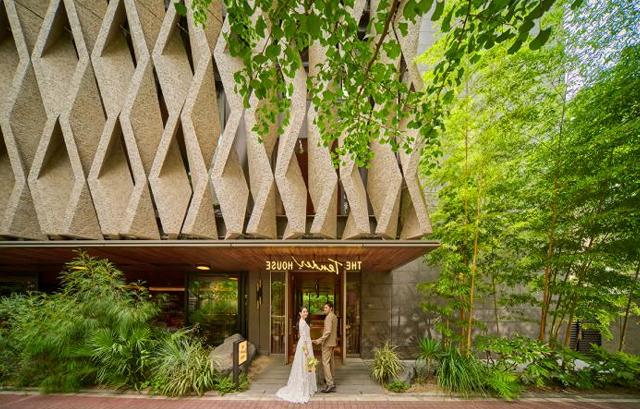 THE TENDER HOUSE　外観