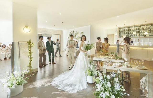 アルカンシエル横浜 luxe mariage（リュクスマリアージュ）　バーカウンター付きウェルカムスペース