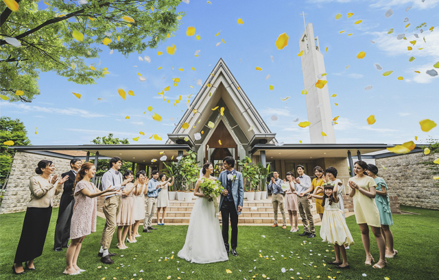 ホテル日航成田　フラワーシャワー