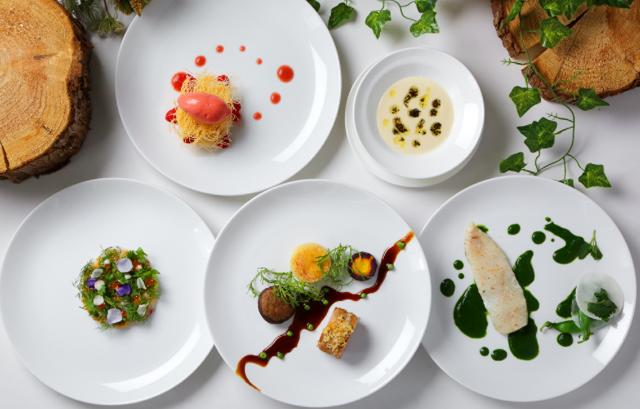 旧軽井沢礼拝堂 旧軽井沢ホテル音羽ノ森　婚礼料理