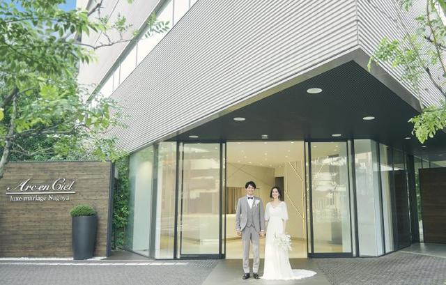 アルカンシエル luxe mariage名古屋　エントランス前