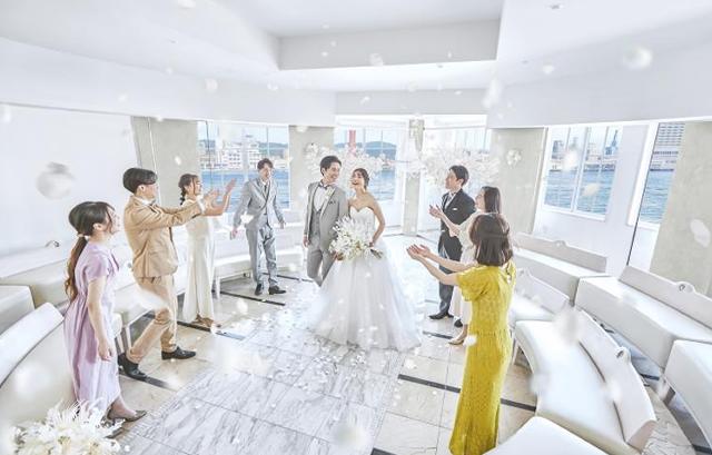 小さな結婚式 神戸モザイク店　フラワーシャワー