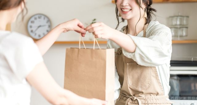 接客業の女性の写真