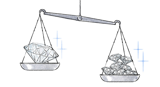 一粒タイプとエタニティリングのダイヤモンドの重さを比較する様子