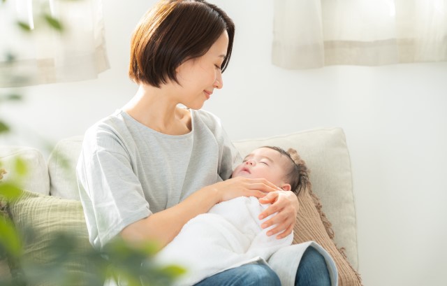 赤ちゃんと母親