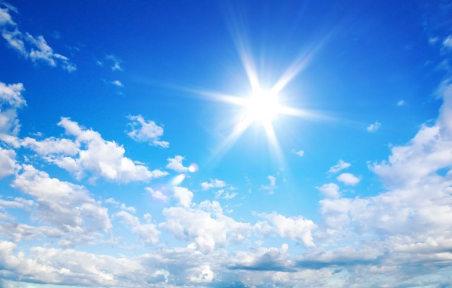 晴天の青空