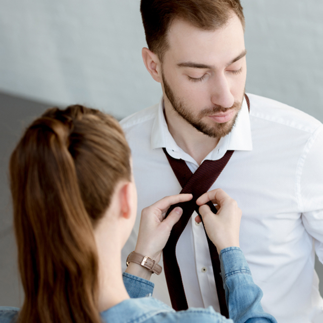 相手の両親への結婚挨拶を成功させるためのマナー 完全版 服装 当日の流れ 手土産 結婚ラジオ 結婚スタイルマガジン