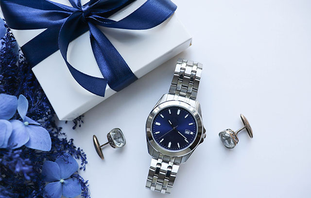 時計とカフスのプレゼント
