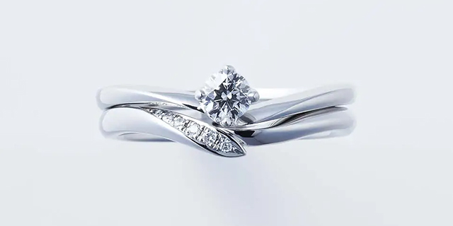 NIWAKA のセットリング　婚約指輪 ことのは　結婚指輪 初桜（ういざくら）