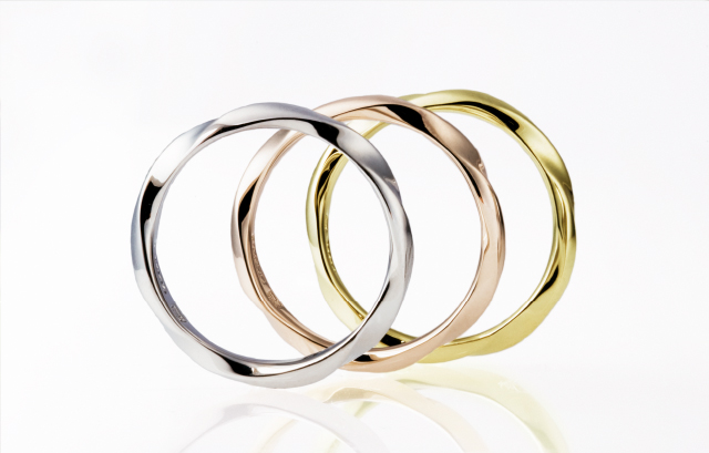 様々な素材の結婚指輪