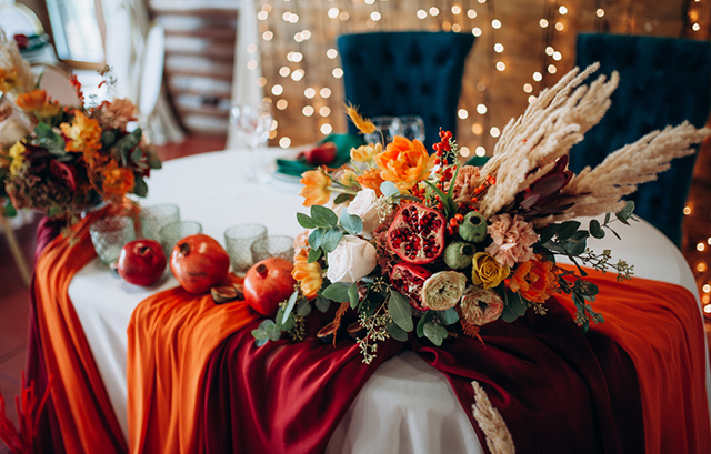 秋の結婚式は大人気 選ばれる理由からおすすめ装飾までご紹介 結婚ラジオ 結婚スタイルマガジン