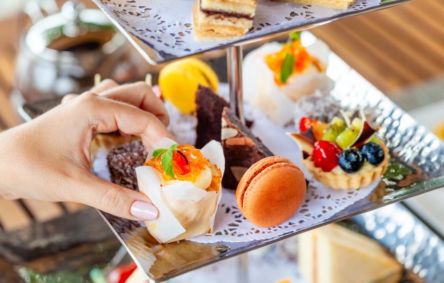 デザートビュッフェ