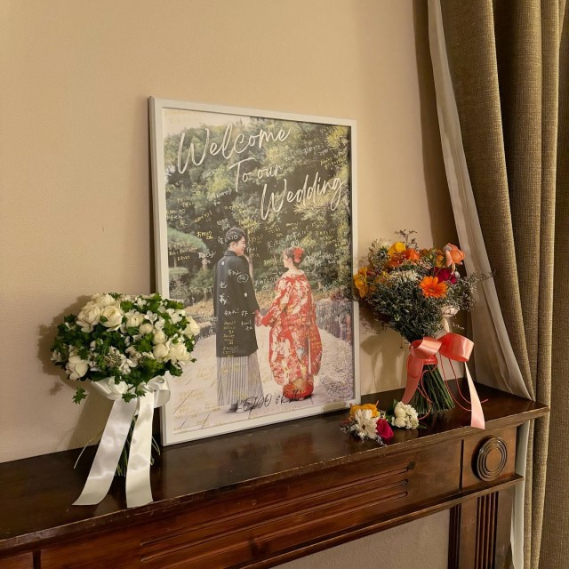 「Welcome To our Wedding」と書かれたウェルカムボード