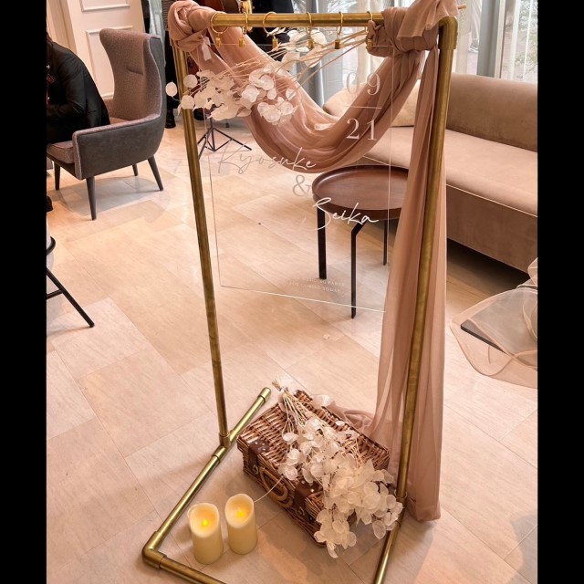 コッパースタンドとアクリル板を使ったウェルカムボード