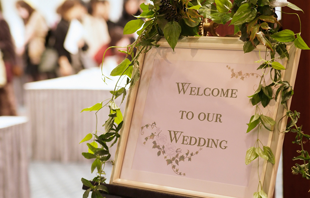 額縁に入ったウェルカムボード