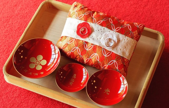 花の水引を取り入れたリングピロー