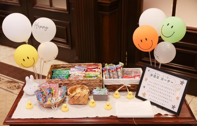 お菓子ビュッフェ