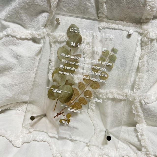 アクリルの結婚証明書