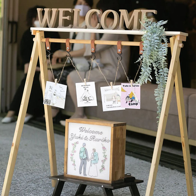 ウェディングスペースのイニシャルオブジェ