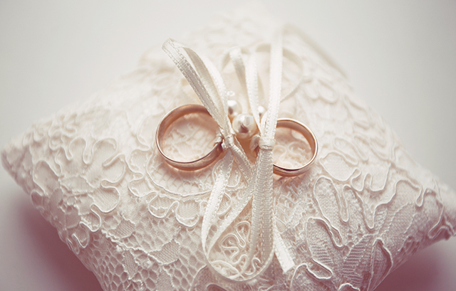 フラワーガール リングボーイの役割って 誰に どう依頼すればイイ 結婚ラジオ 結婚スタイルマガジン