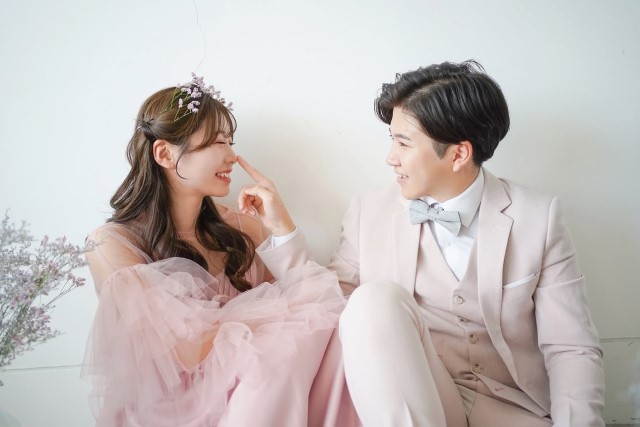 鼻ツンポーズの実例