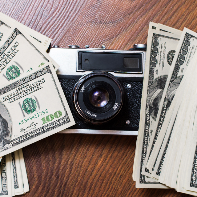 お金とカメラ