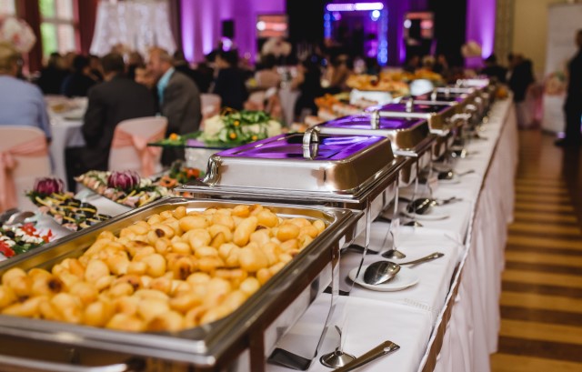 着席ビュッフェスタイル