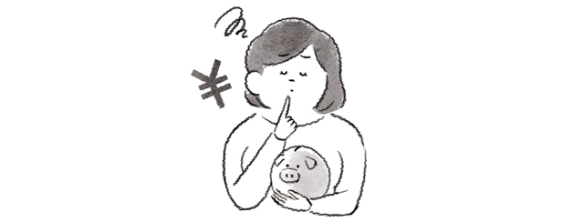 豚の貯金箱を抱えて悩む女性