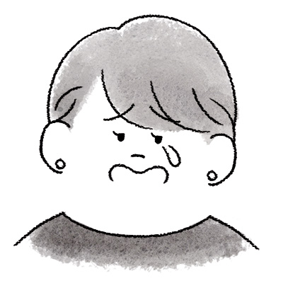 泣いている女性