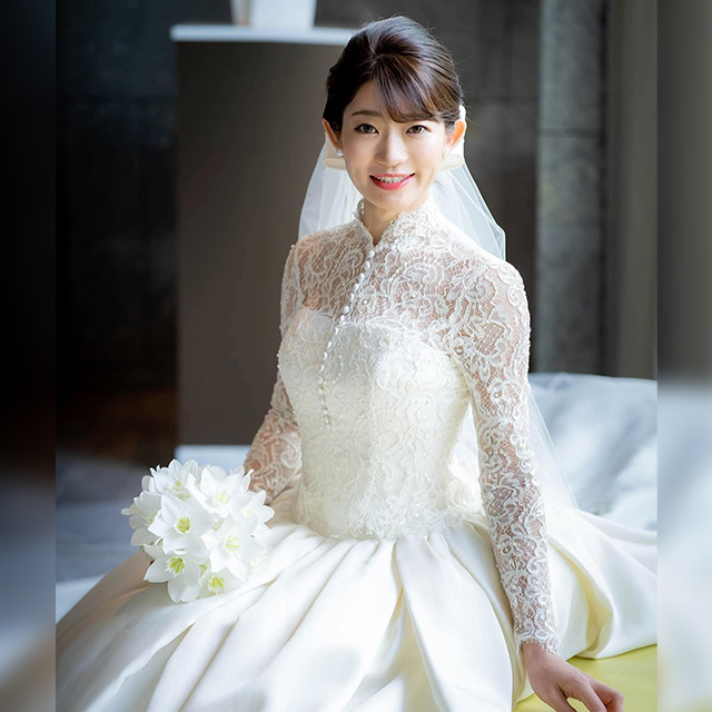 長袖のウェディングドレスでクラシカルに♡魅力や着こなし方