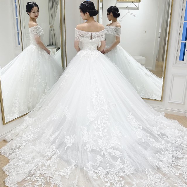 ウェディングドレス