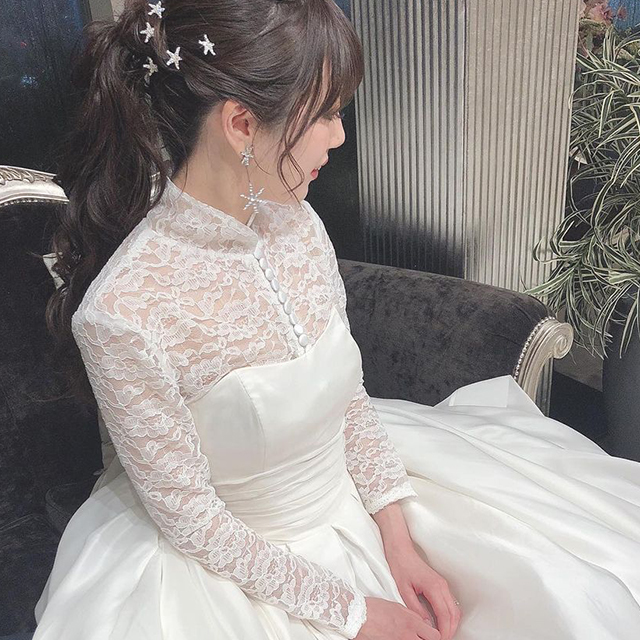 ウェディングドレスをアレンジ！1着でもお色直し可能なコーディネート 