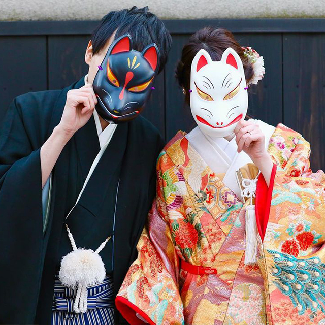 きつねのお面 赤 仮装 仮面 結婚式 和装 写真 撮影 前撮り 狐 コスプレ