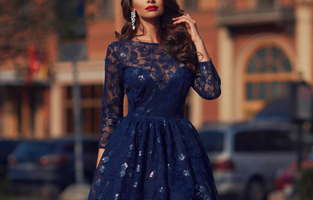 結婚式お呼ばれのパーティードレスの選び方って 女性ゲストの服装マナーをご紹介 結婚ラジオ 結婚スタイルマガジン