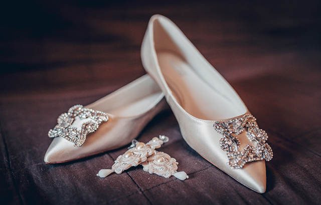 女性ゲスト必見 結婚式に履いていく靴のマナー 結婚ラジオ 結婚スタイルマガジン