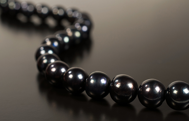 黒真珠（ブラックパール）のネックレス
