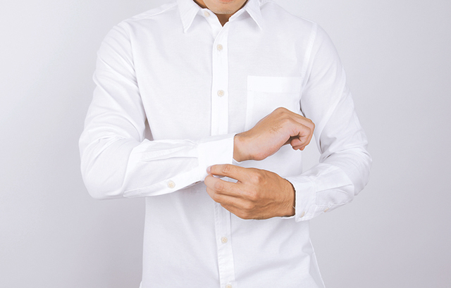 白のワイシャツ