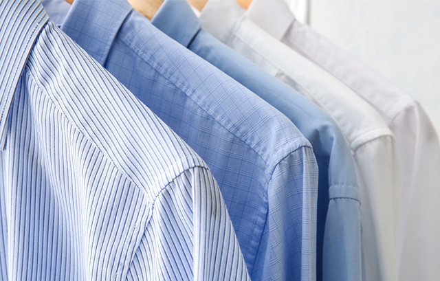 様々なシャツ
