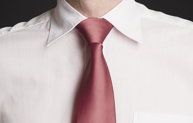 くすみカラーのネクタイ